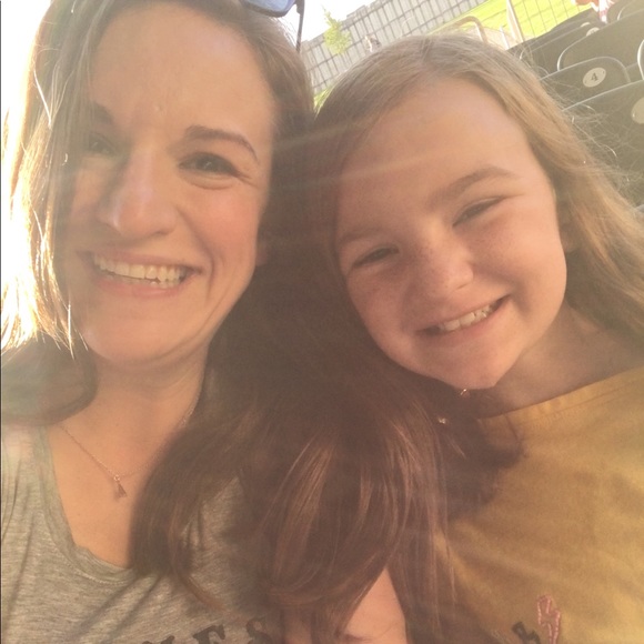 Meet KRIS & SYD - Picture 1 of 1